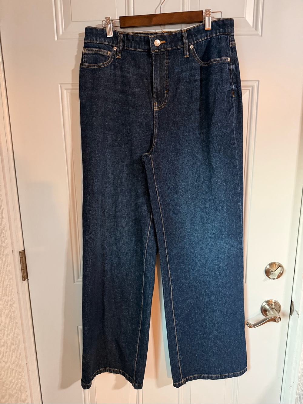 Relaxed Wide-Leg Jeans in Dark Blue Denim